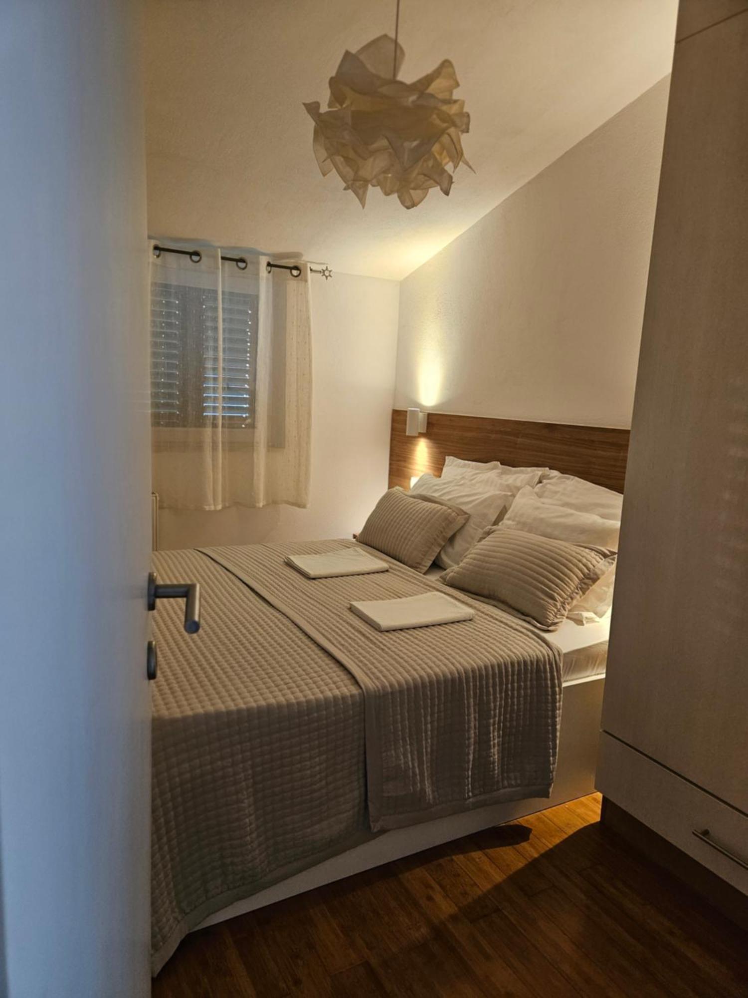Cozy Designed & Sea View Apartment Sulye, Zaboric Sibenik Bagian luar foto